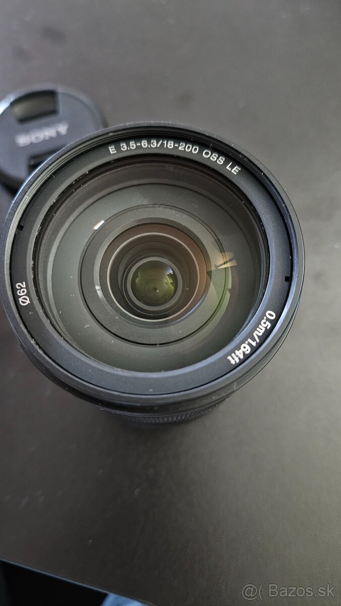 Sony E 18-200mm f/3,5 - 6,3 APS-C