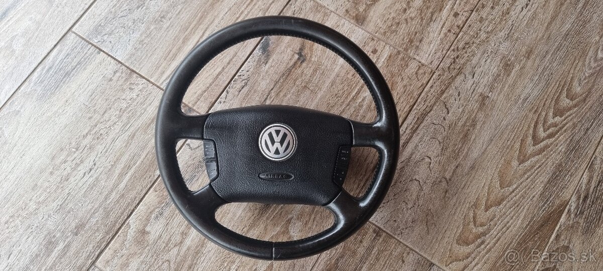 Predam VW koženy multifunkčny volant