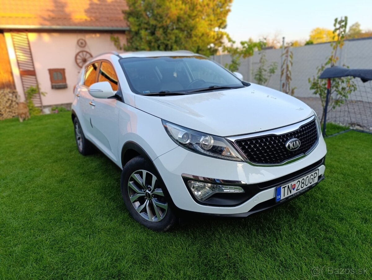 Predam Kia Sportage Eco-GPL 1,6i 100kW benzin+LPG(ORIG. KIA)