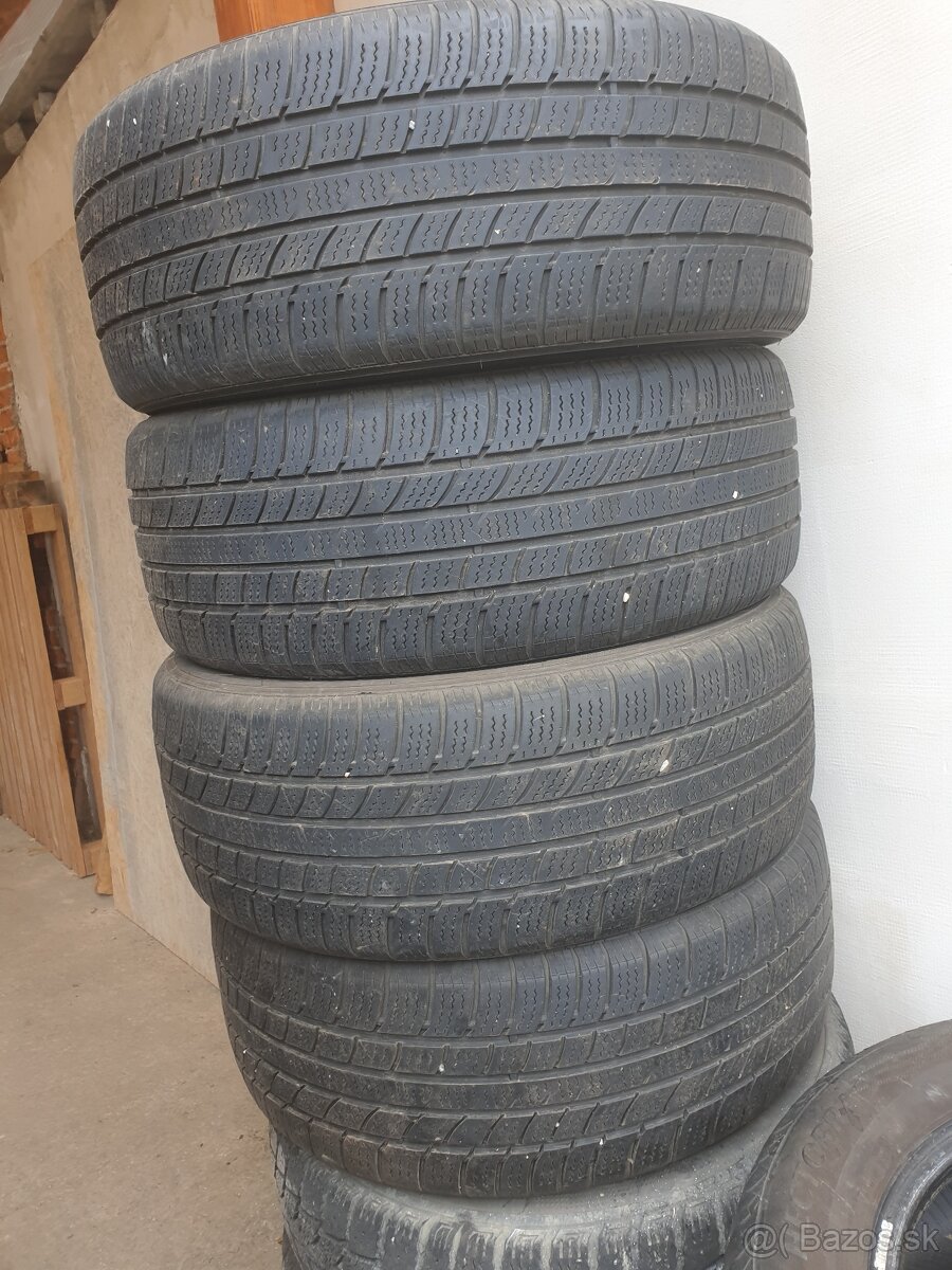 225/55 R17