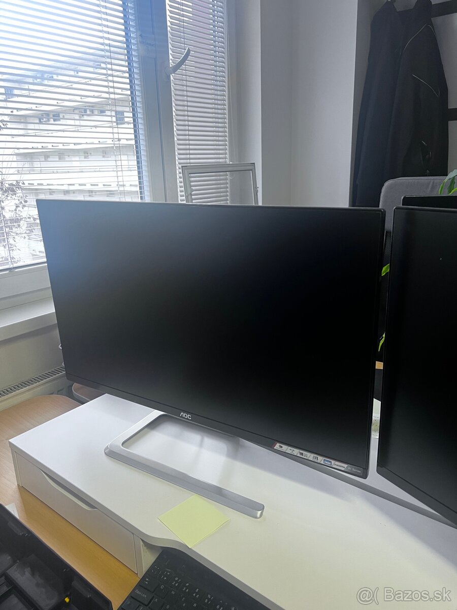 Monitor AOC 27 Ful HD 81 series