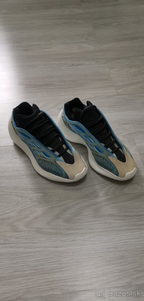 Topánky adidas Yeezy 700 Azareth