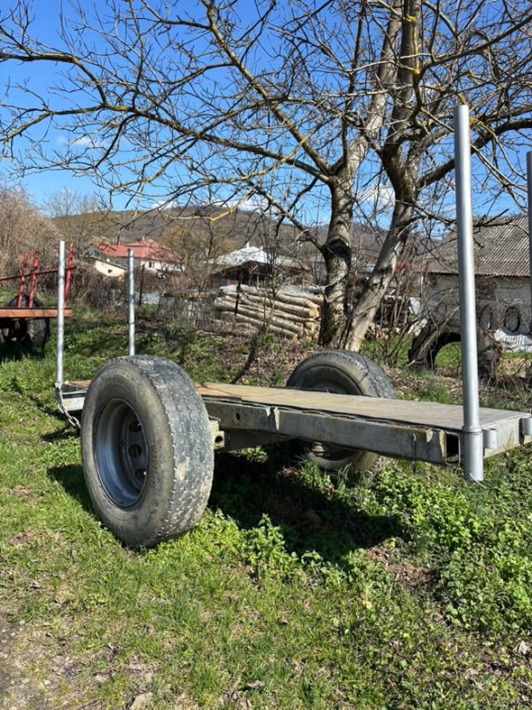 Vlečka-kultivátor -riadkovač