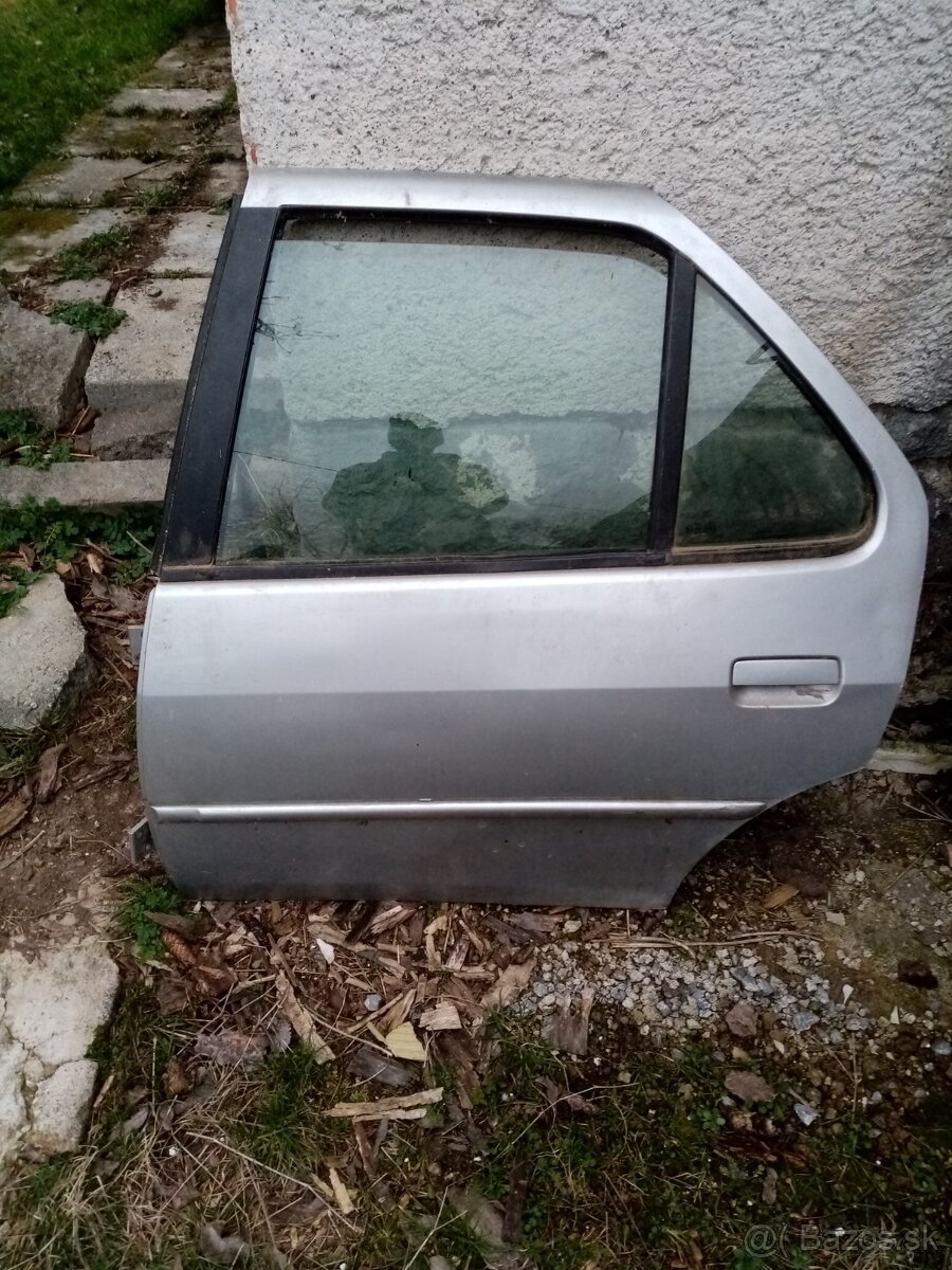 Dvere Peugeot 306, ľavé aj pravé + čelné sklo