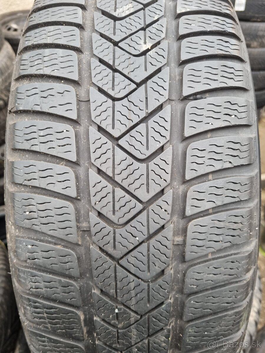 225/50R18 Pirelli