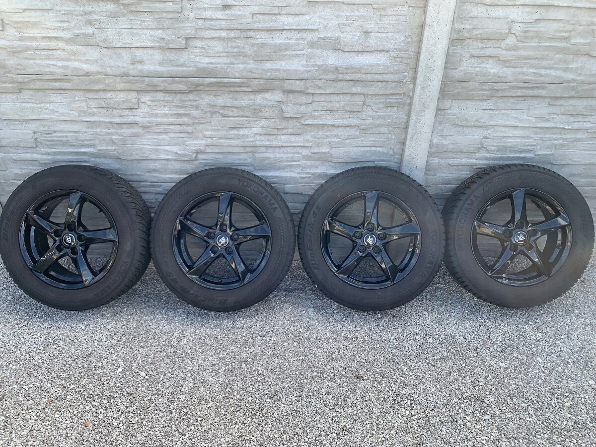 Hliníkové disky R16 + zimné pneu 215/60 R16,5x110