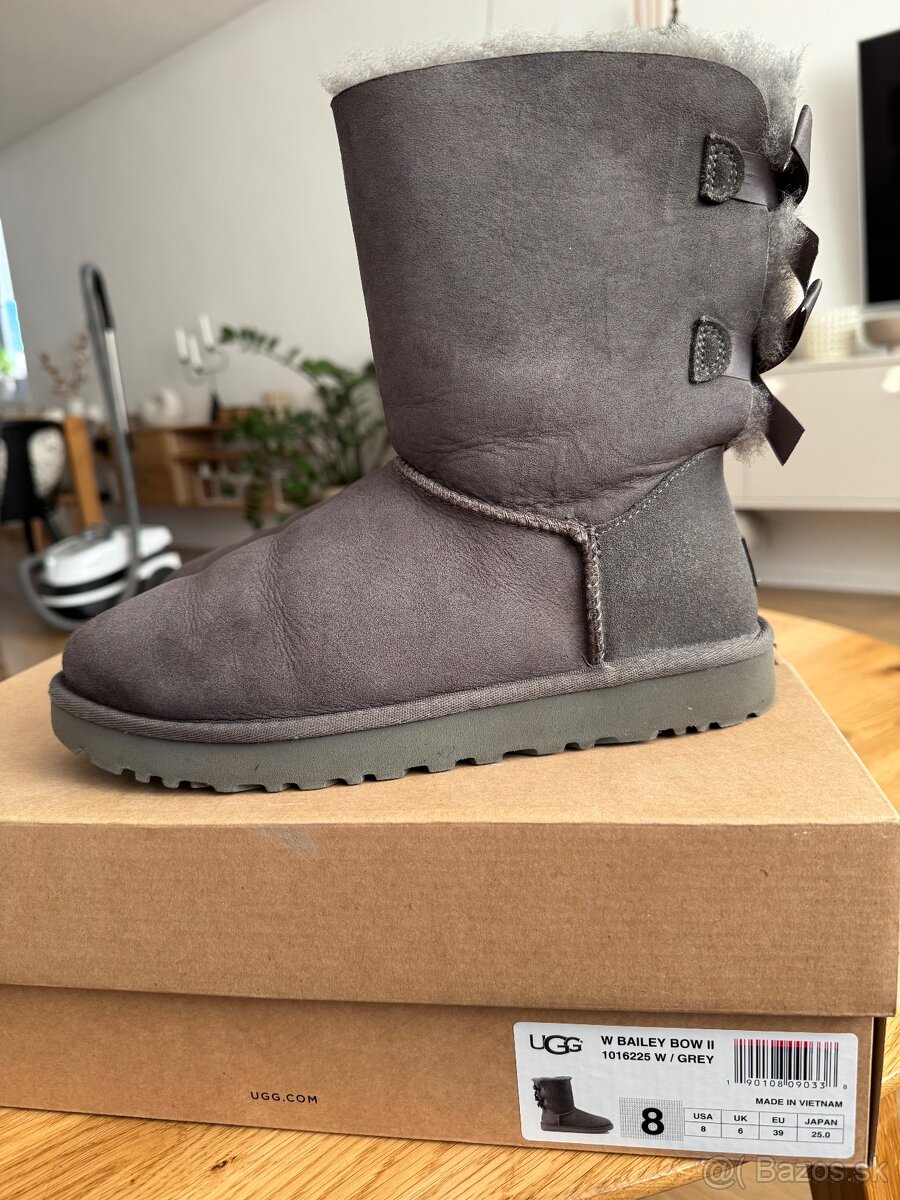 Ugg bailey bow 39