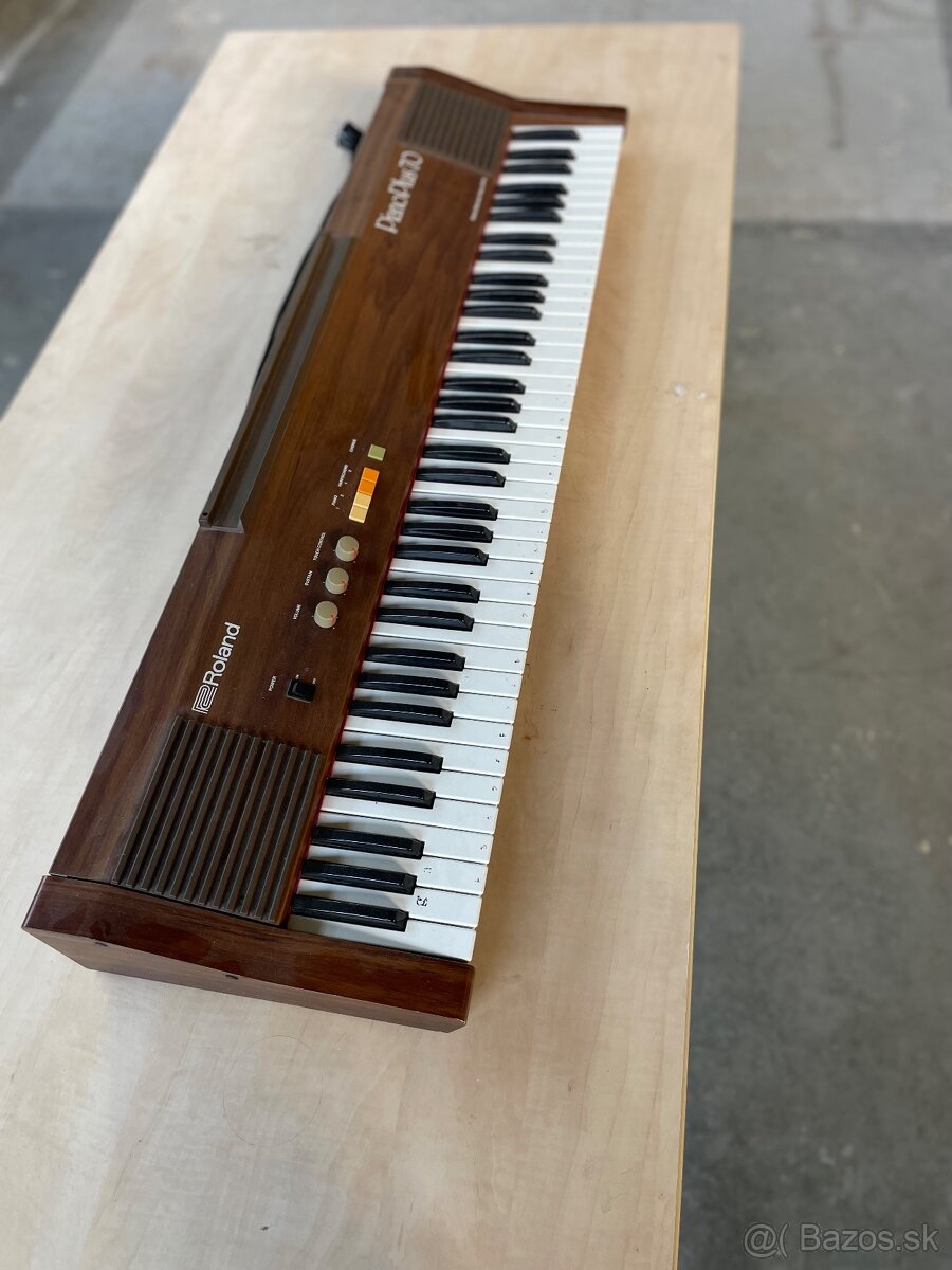 Roland piano plus 70 HP-70