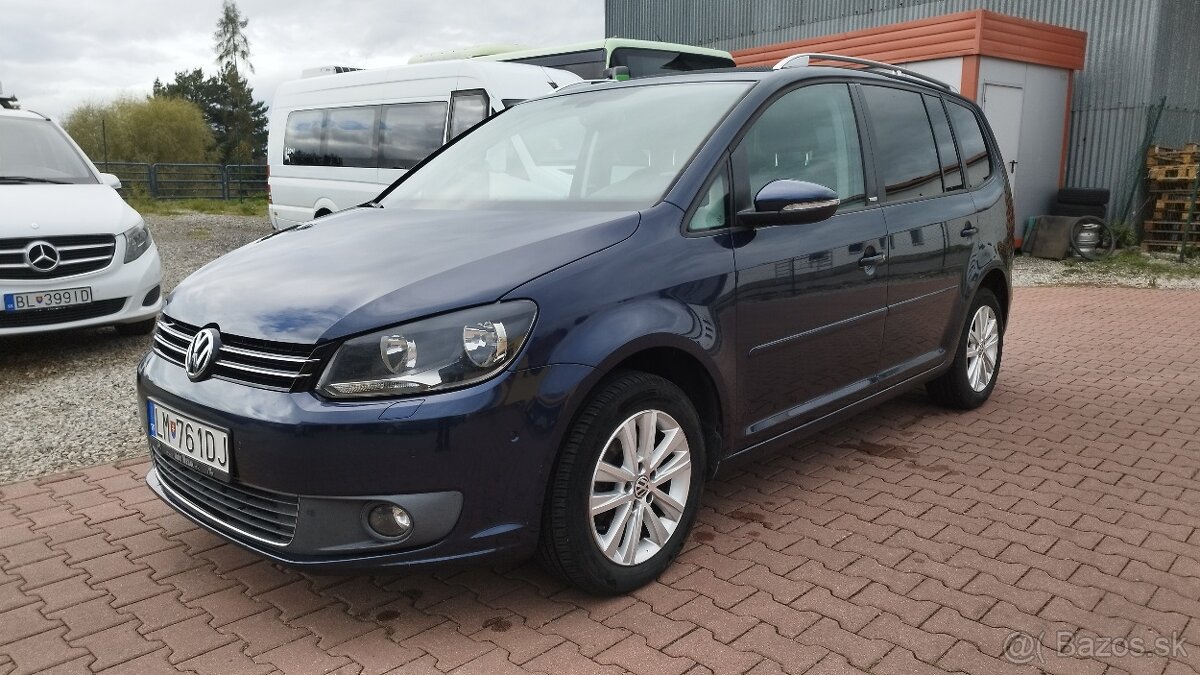 Volkswagen Touran 2.0 TDI STYLE