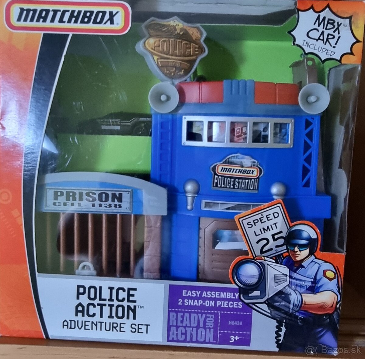 Matchbox Policajna garaz