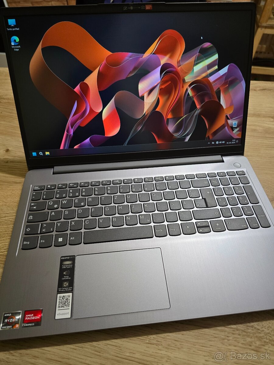 Lenovo ideapad 3 15.6 palcovy s 8gb ram a 256gb ssd diskom v