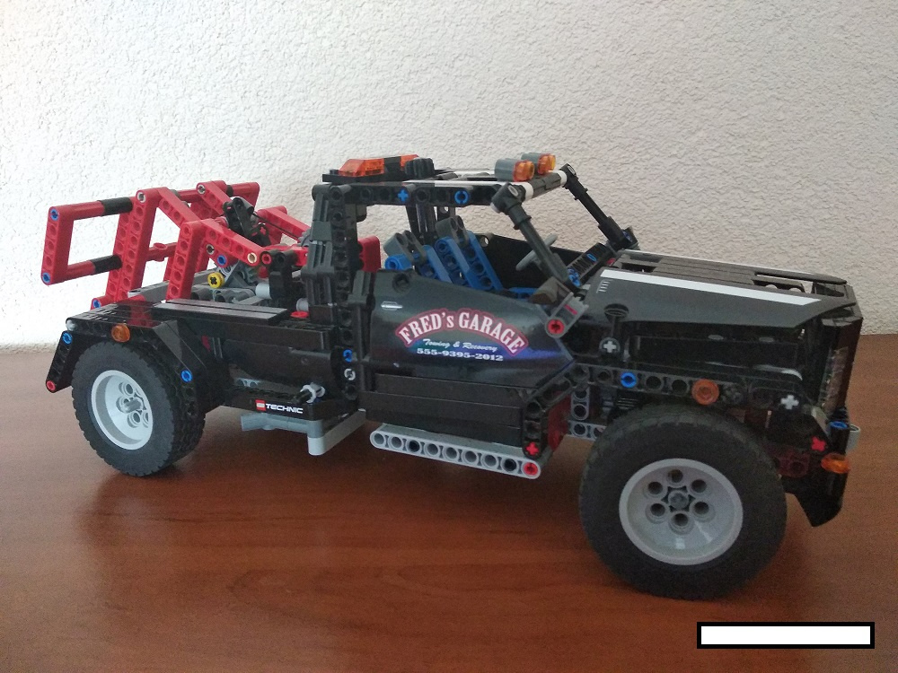 Predám LEGO TECHNIC 9395 - Pick-up