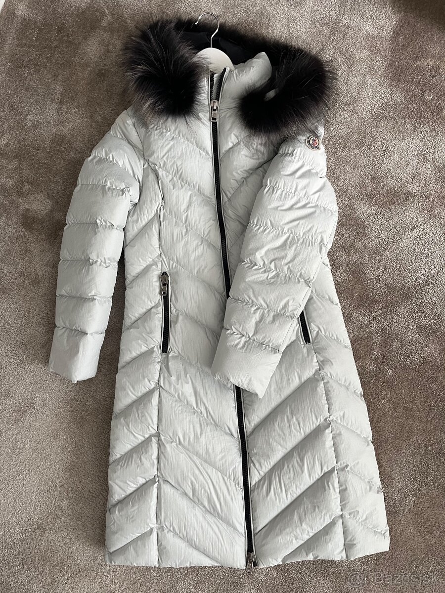 Moncler bunda nova