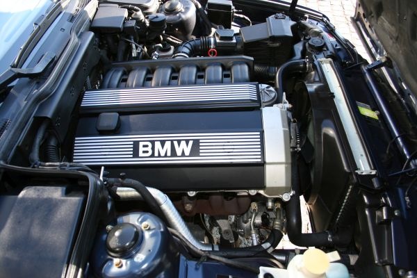 bmw	rozpredaj motora m50 na diely,vsetky casti m50.m52 m54