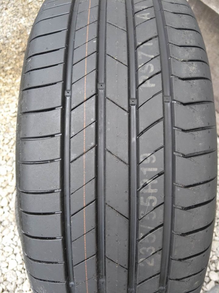 235/55 R 19 letné SUV KUMHO + alu.