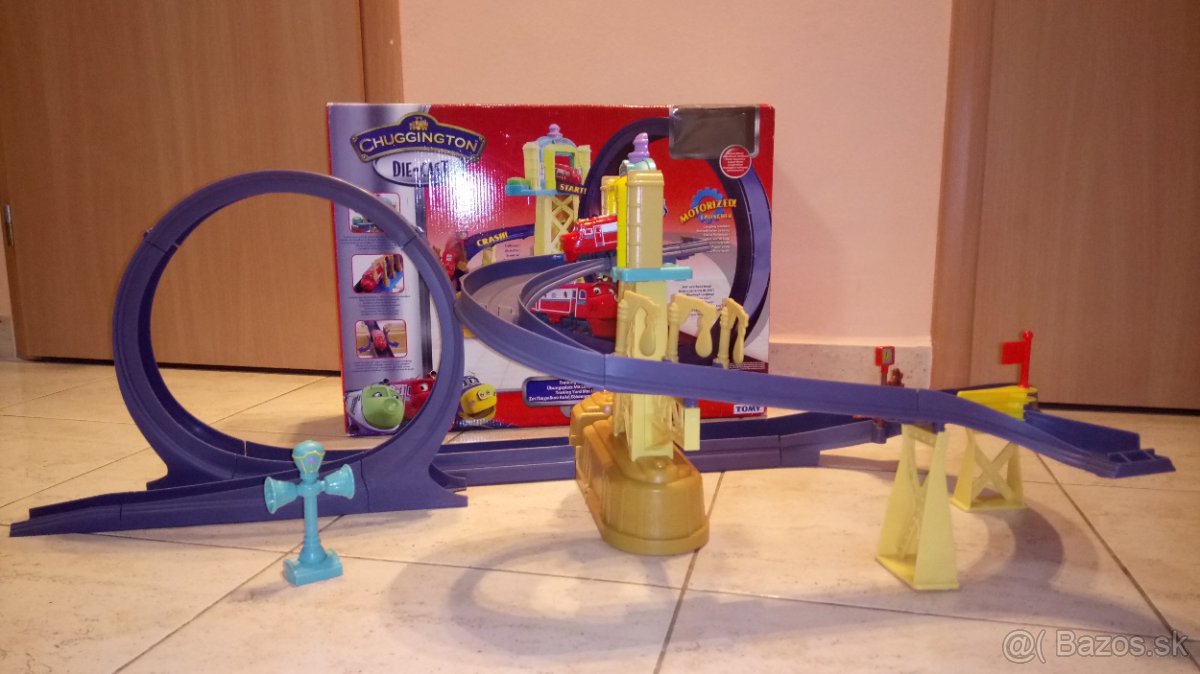 CHUGGINGTON Training Yard With Loop