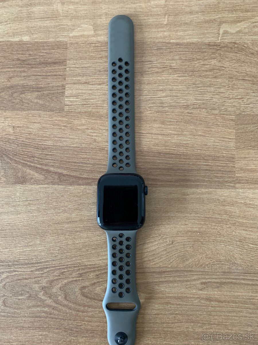 Apple watch SE 2nd GEN 2023 44mm