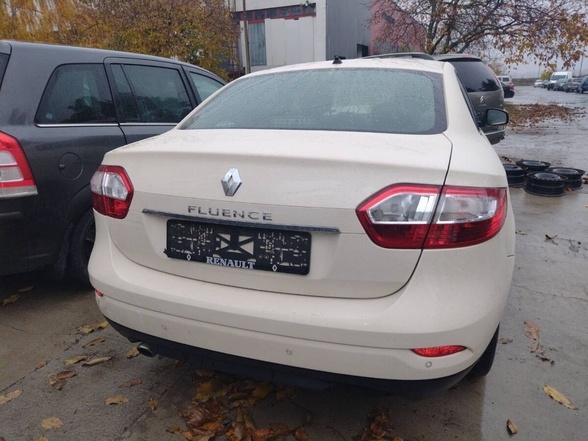 Rozpredam Renault Fluence 1.5 DCI k9k j8 K9K656 657 836 837