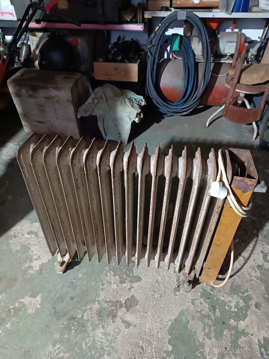 Radiator elektricky olejovy