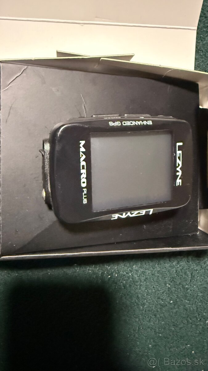 Cyklopočítač Lezyne macro plus gps