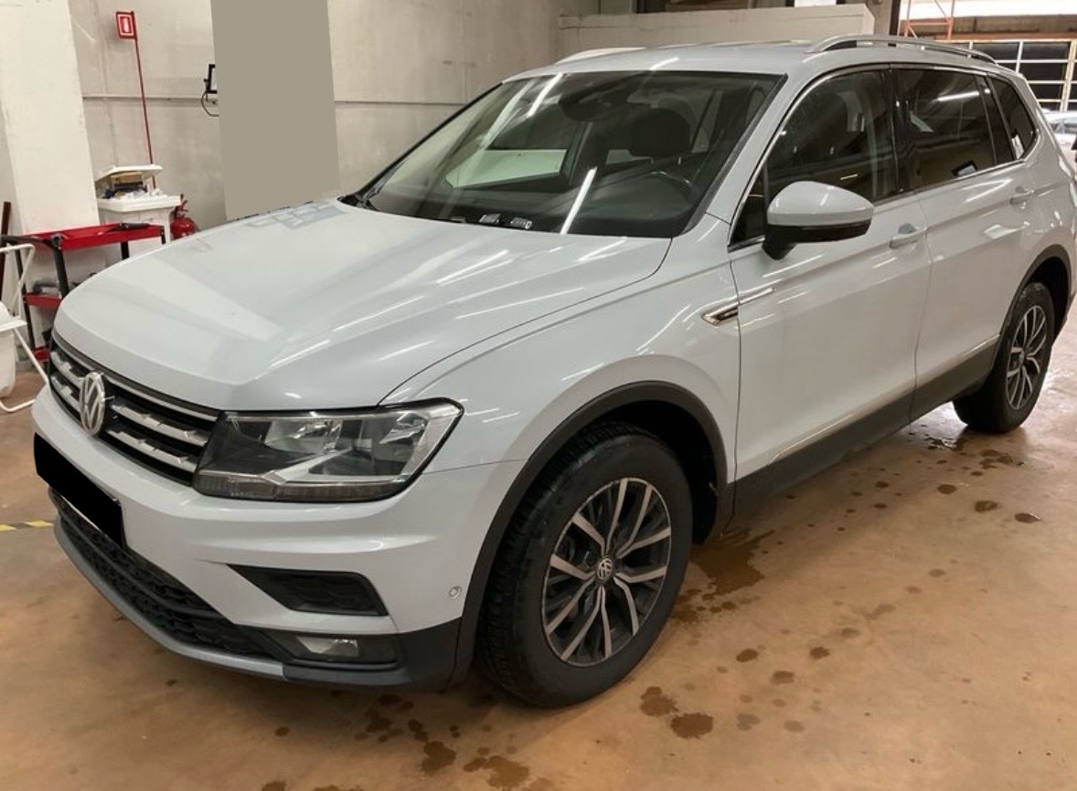 VW Tiguan Allspace 2.0 TDI DSG 4X4 7-miestné Len 112648KM