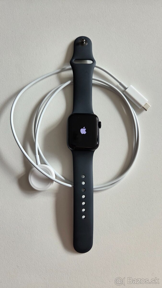 Apple Watch SE 40 mm, S/M ramienok, Wifi, GPS