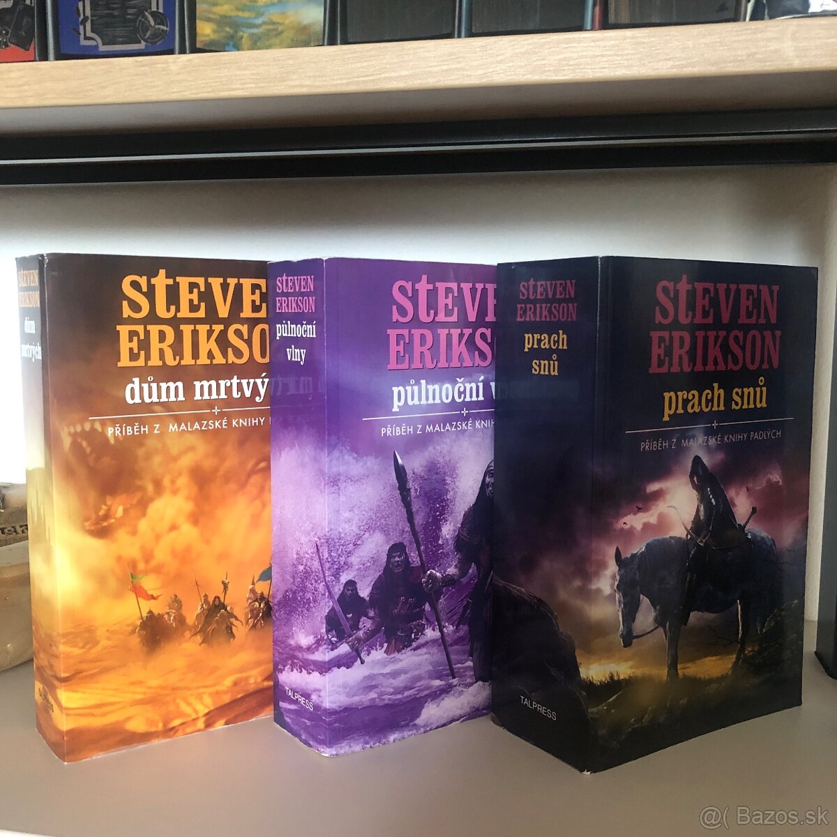 Steven Erikson - Malaz, Malazska kniha padlých