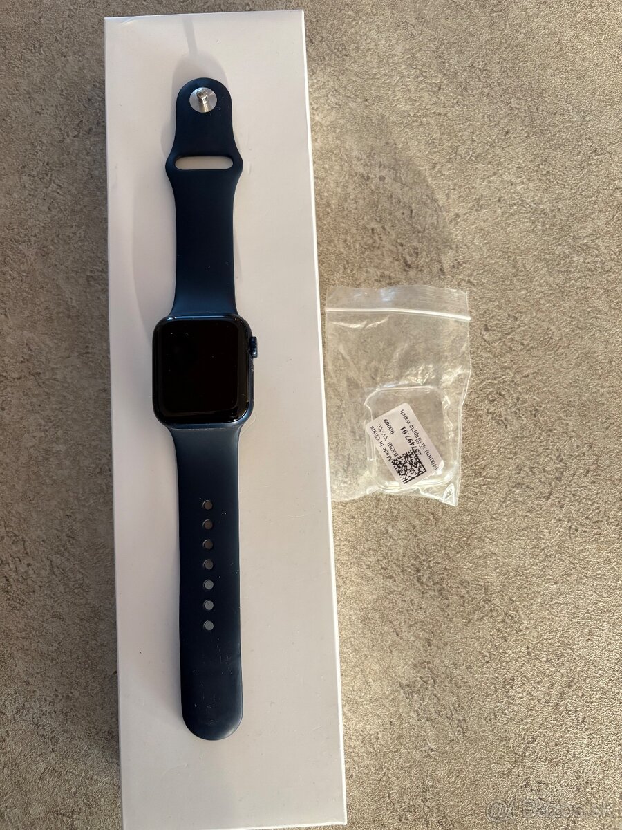 Predám Apple watch 6 40mm