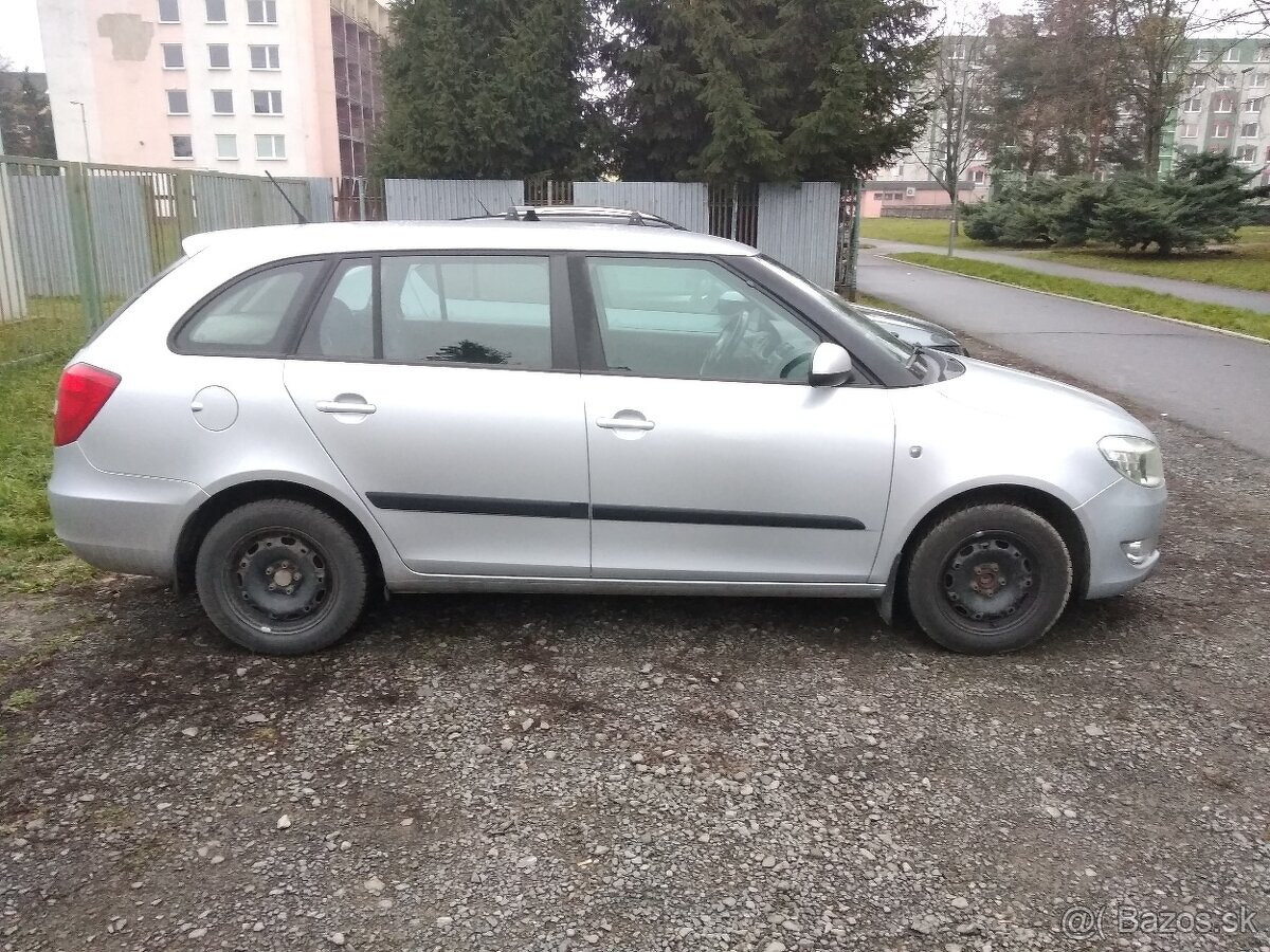 Predám Škoda Fábia combi 2, r.v. 2012