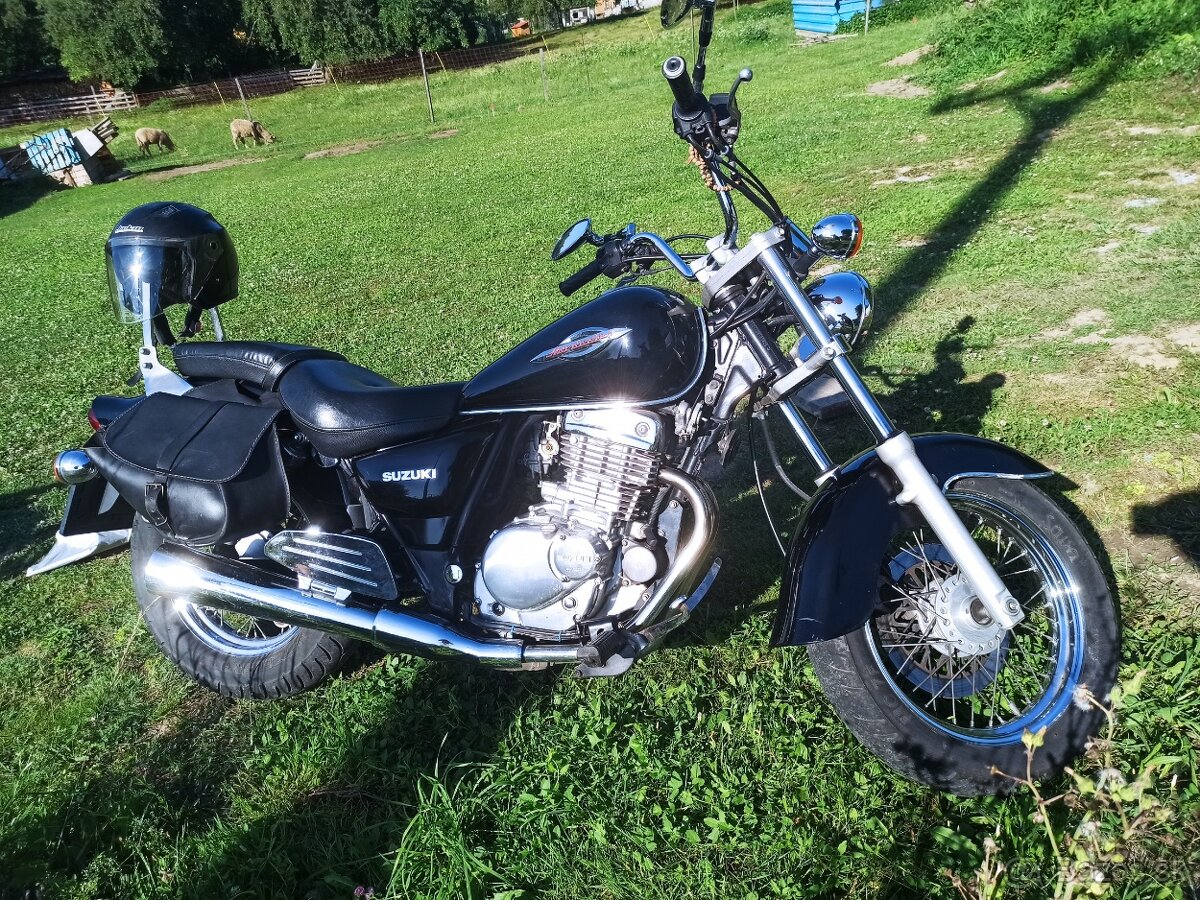 Suzuki GZ 250  MARAUDER