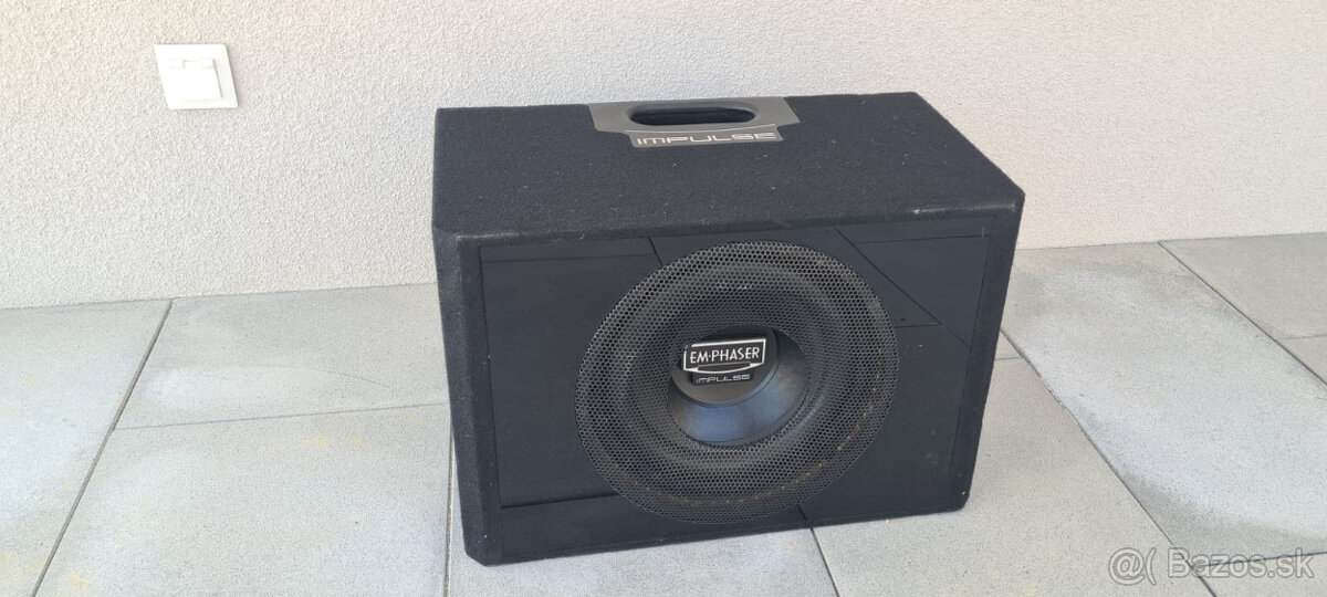 subwoofer do auta