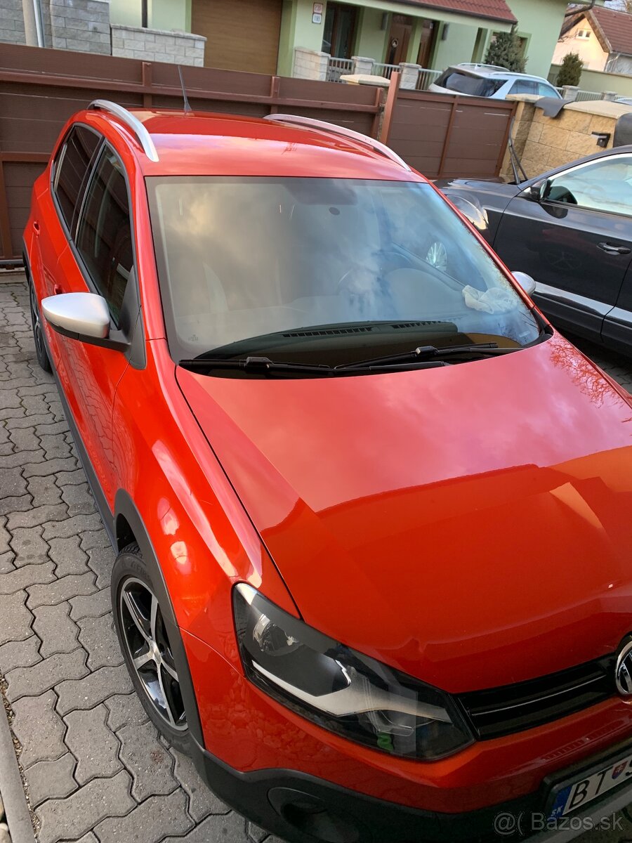 Predám Volkswagen CROSS Polo 1.2 TSI