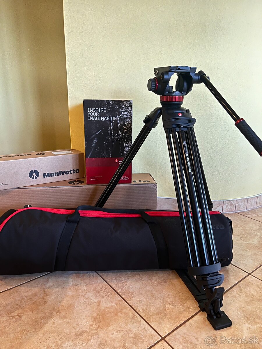 Statív Manfrotto 546B s hlavou Manfrotto MVH502A