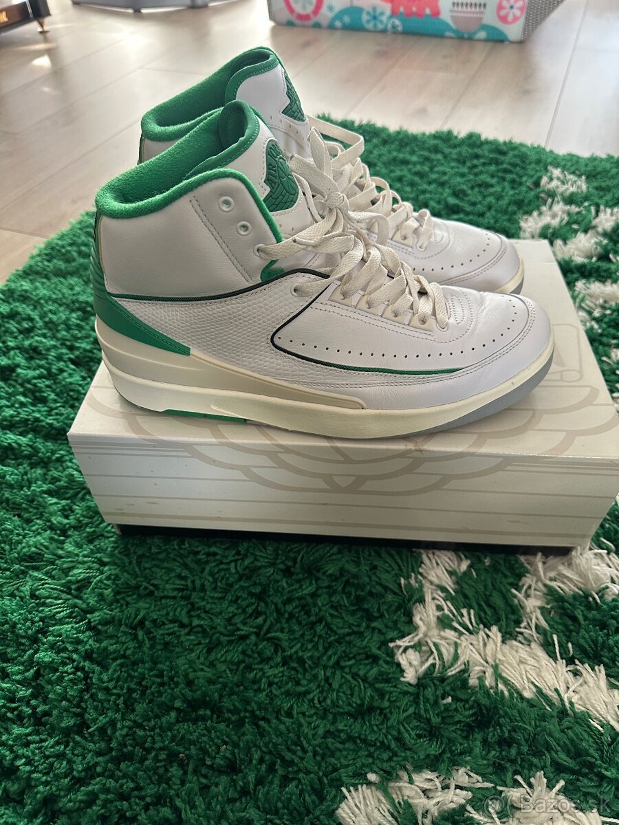 Air Jordan Retro 2