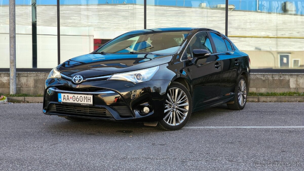 Toyota Avensis Executive 2.0i - Benzín Automat