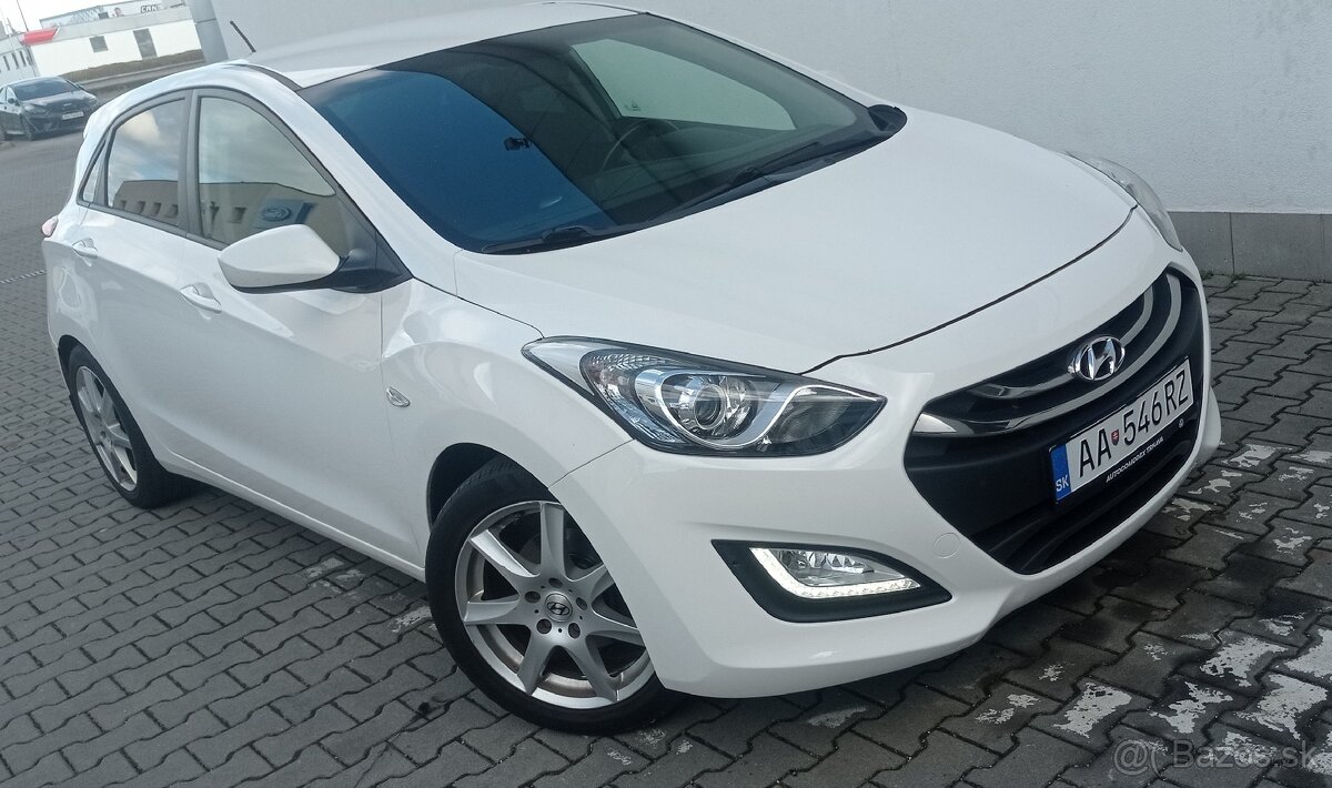 Hyundai i30 102 000 km