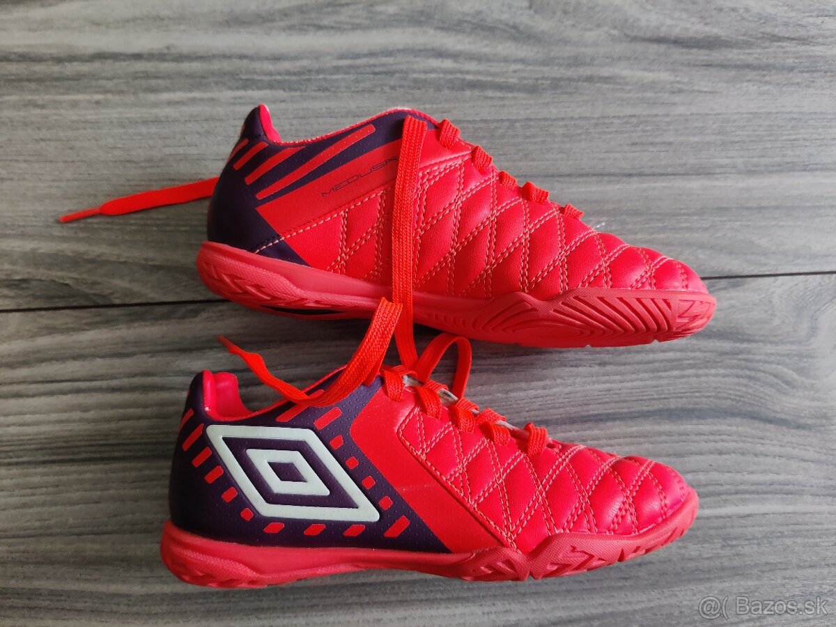 Detská obuv Umbro veľkosť 31