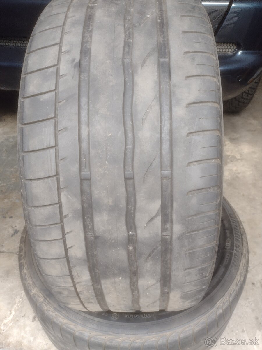 Predám dve letné pneu Bridgestone 275/40R18