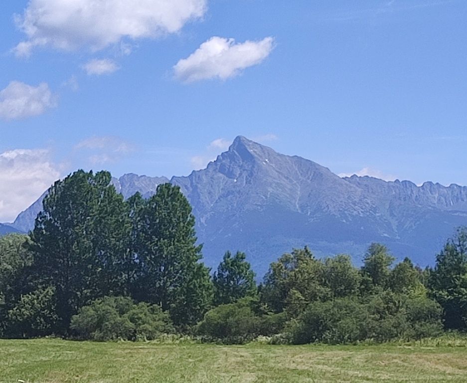 049-14-STKE Pozemok s výhľadom na Kriváň na predaj