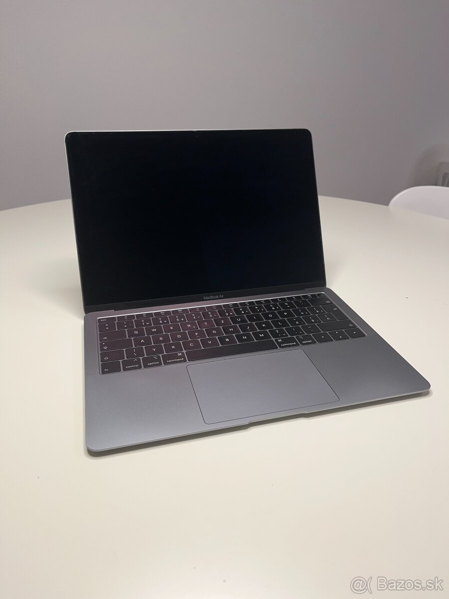 MacBook Air 2018 – 8GB RAM, 128GB SSD