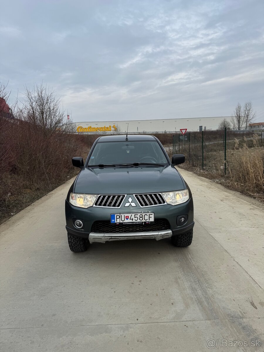 Mitsubishi L200 2,5 DID 2012