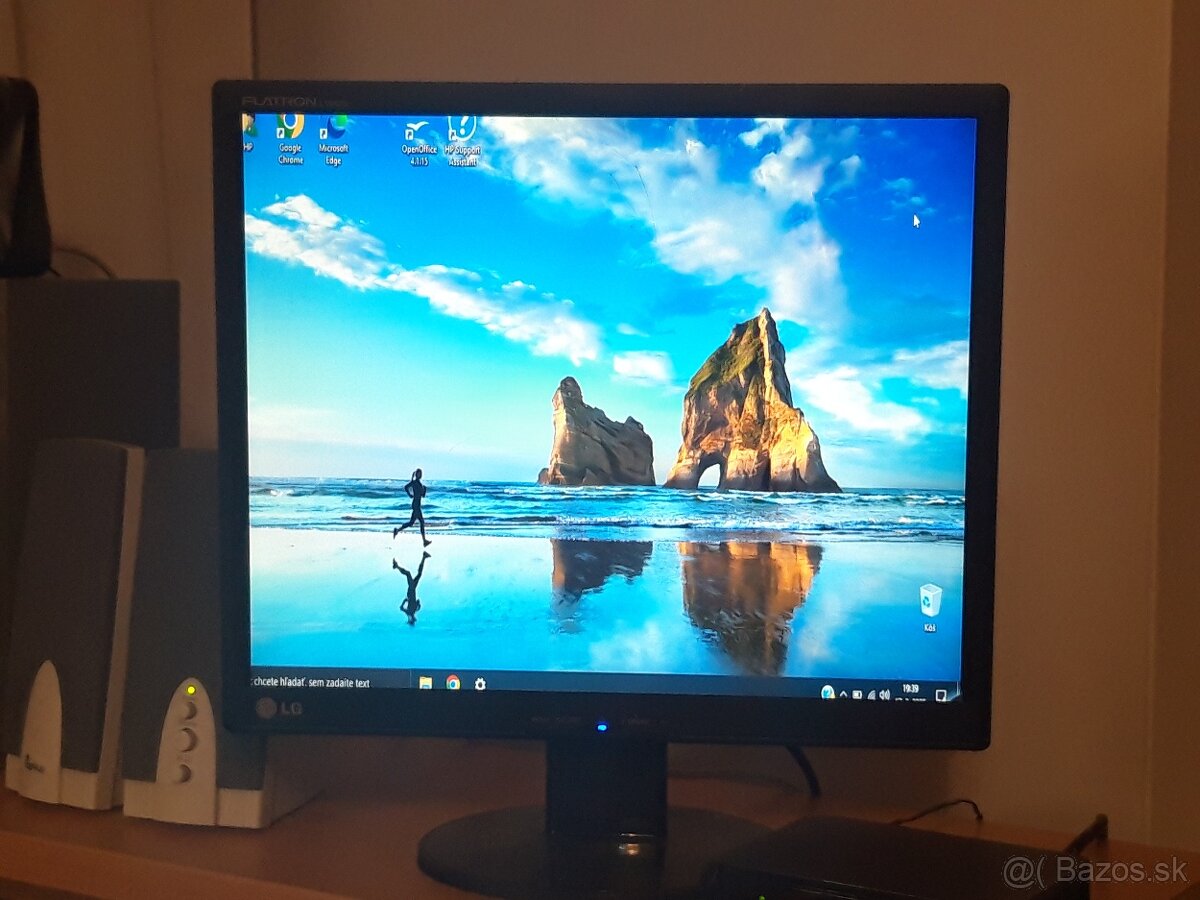 LG monitor