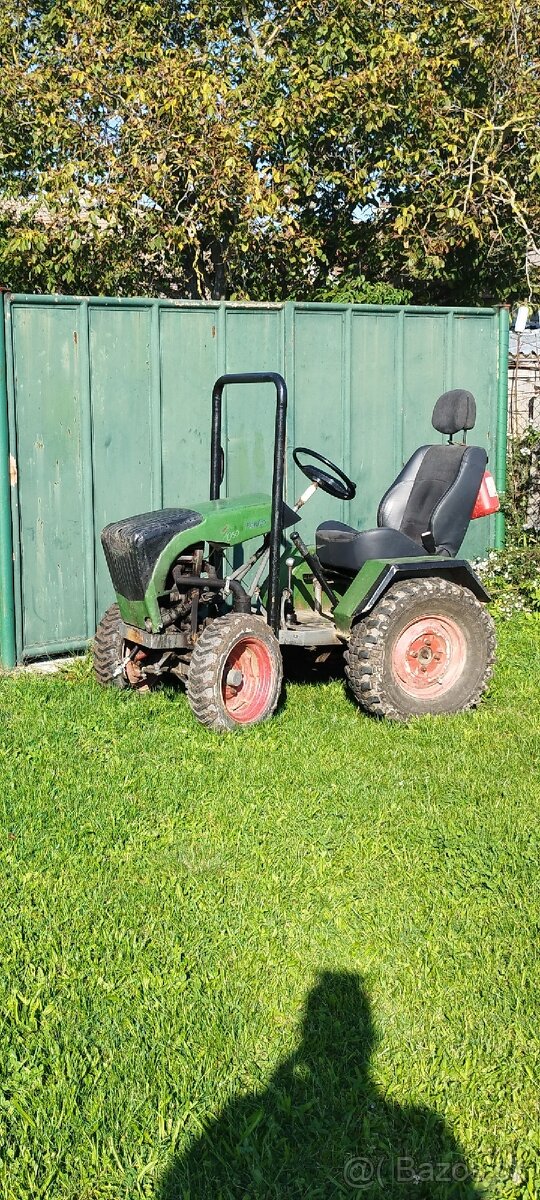 Malotraktor Jawa250