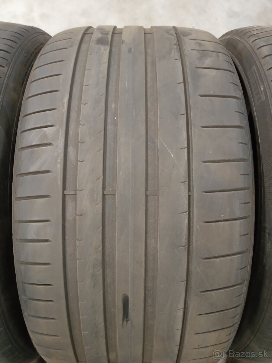 Predam 4ks letne 285/30 ZR22 101Y PIRELLI  P ZERO TM