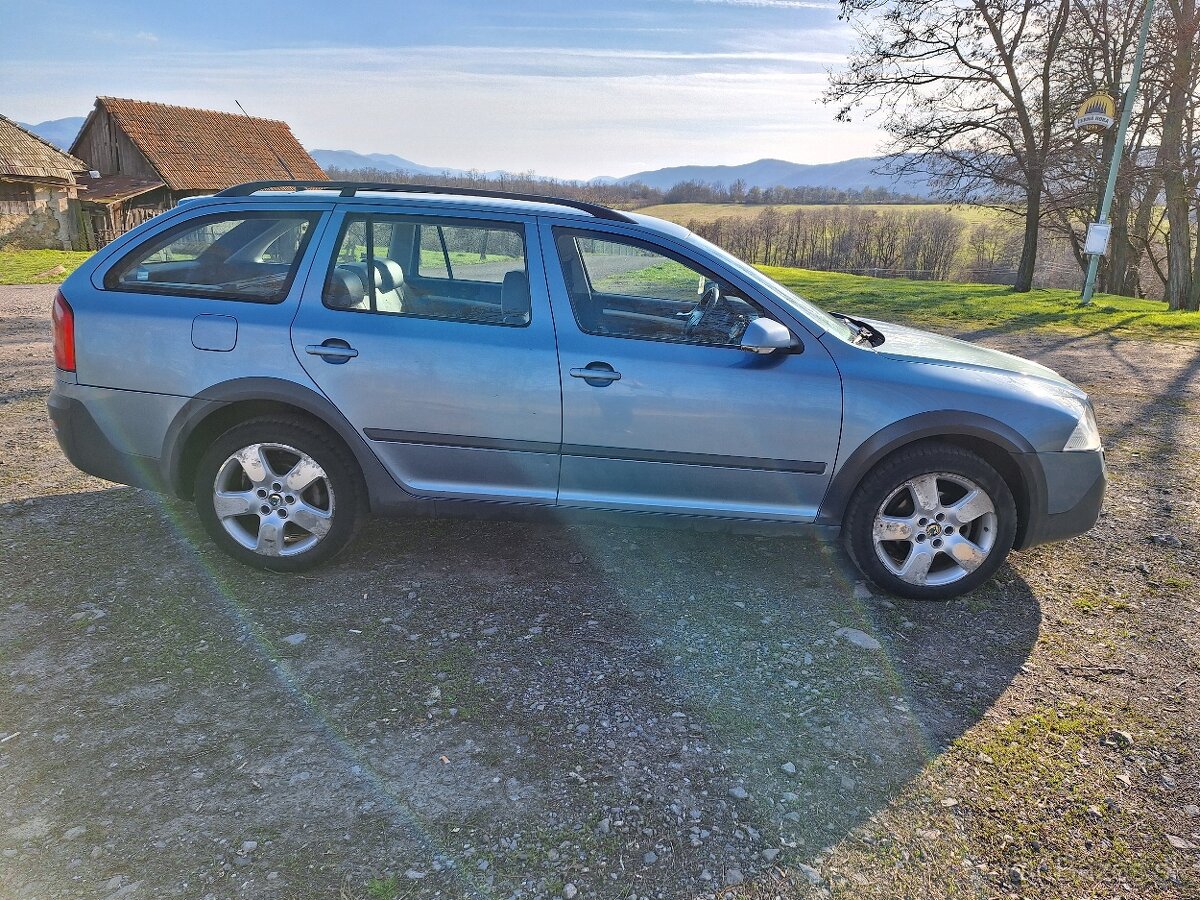 Škoda Octavia Combi Scout 4x4 2.0Tdi 103kw