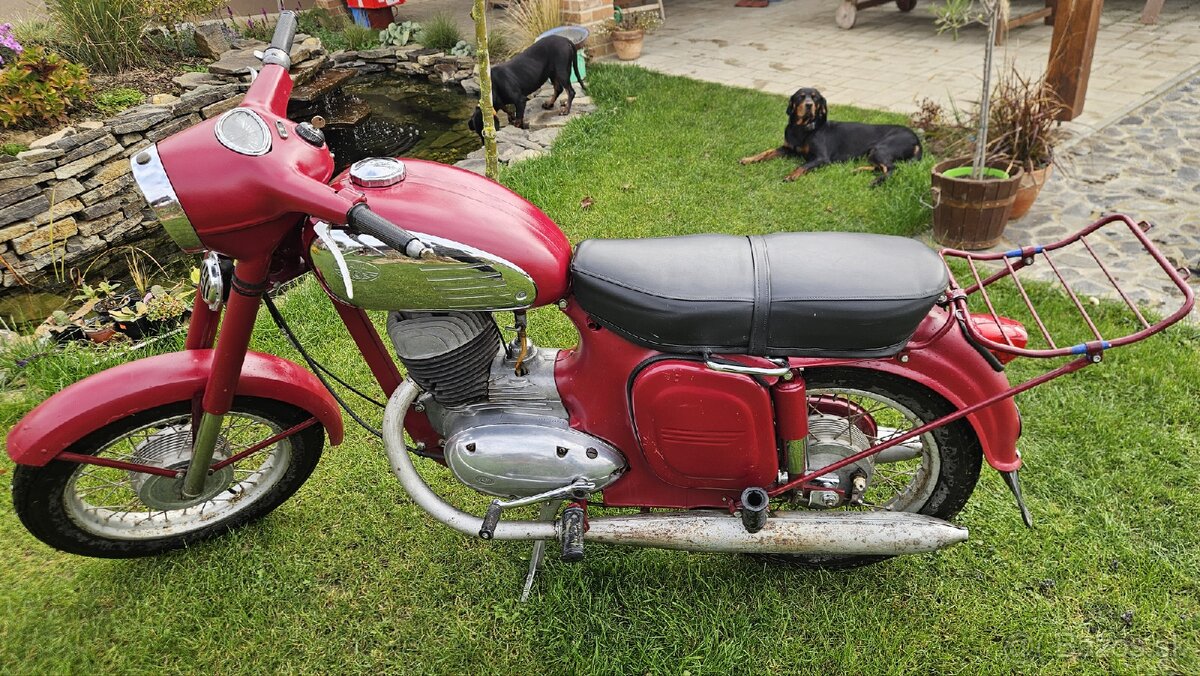 Jawa 250 (559)