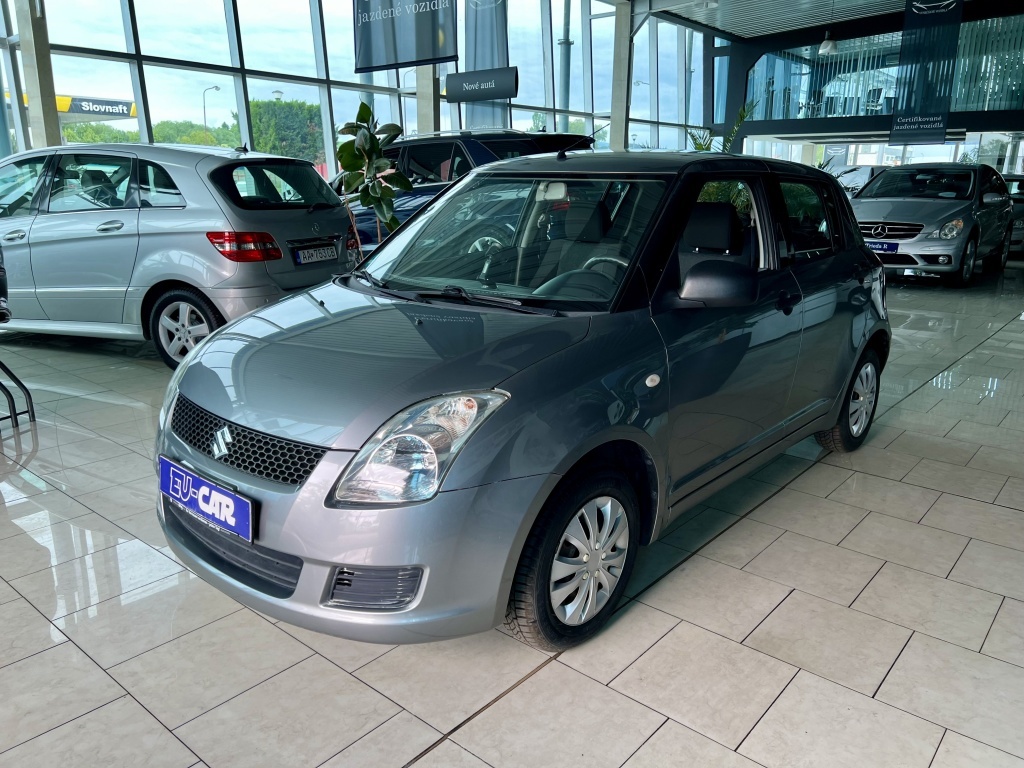 Suzuki Swift 1.3i Club