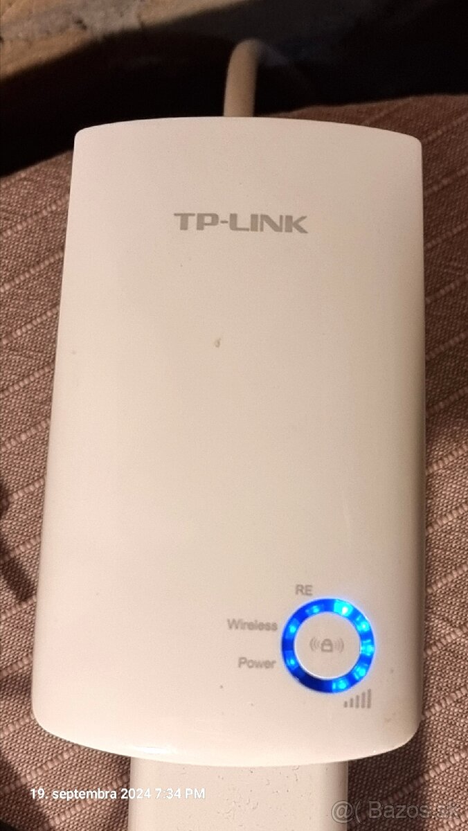 Tp Link wifi extender TL-WA854RE

