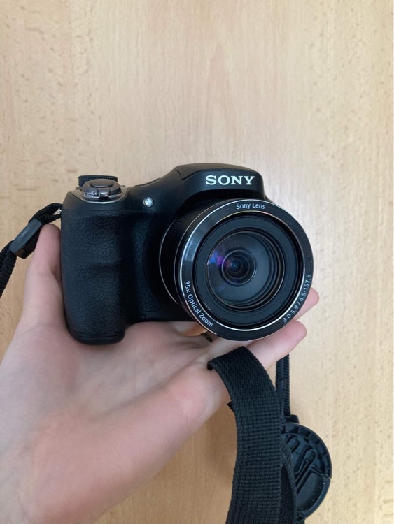 Fotoaparát ultrazoom Sony DSC-H300