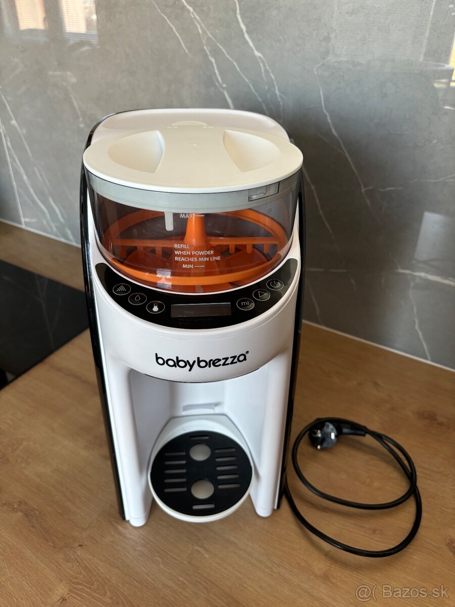 Baby Brezza Formula Pro Advanced -na prípravu umelého mlieka